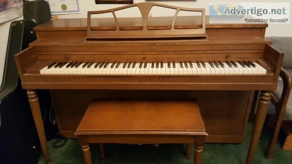 FREE PIANO - AEOLIAN UPRIGHT