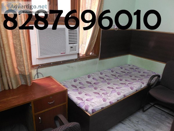 No Brokerage Keshav Accommodation for Boys in Karol Bagh