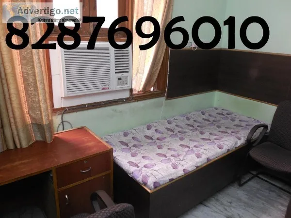 No Brokerage Keshav Accommodation for Boys in Karol Bagh