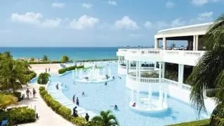 Book Reliable Airport Transfers in Jamaica