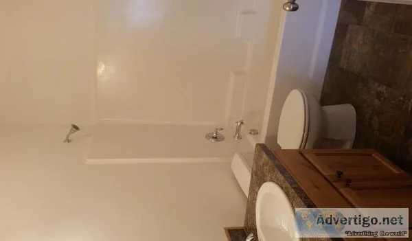 3bd and 2 bath 1100sqft (900mo)