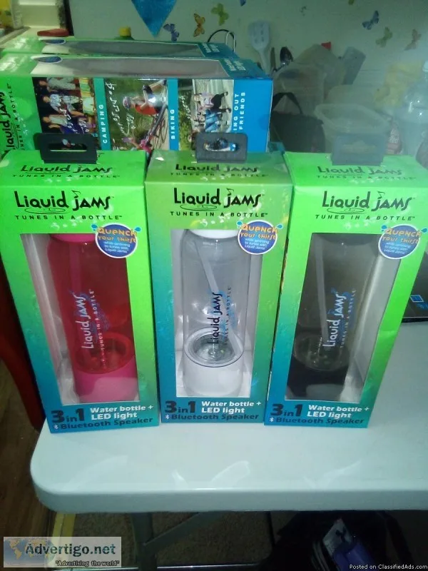 FOR SALE BRAND NEW LIQUID JAMS 3 IN 1 WATER BOTTLE WIRELESS BLUE