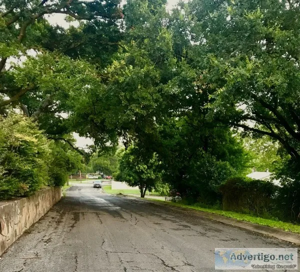 Lot in Kerrville TX- Recently Subdivided-Upscale Established Nei