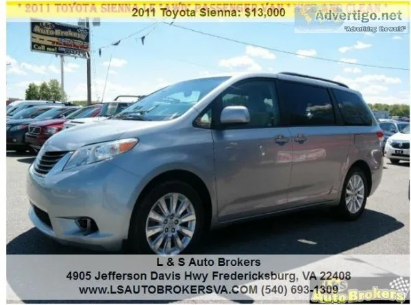 2011 TOYOTA SIENNA LEAWDNICE AND CLEAN