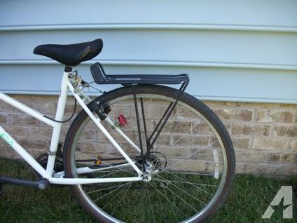 Raleigh USA Dash Plus Bicycle - Shimano 100GS Cross Bike