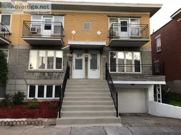 Grand triplex avec 4 logements Tr&egraves bons locataires &agrav