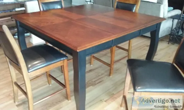 Dining table  4 chairs - High Top - 390