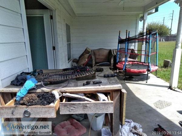 Trash and debris haul offs service same day service 832.929.0782