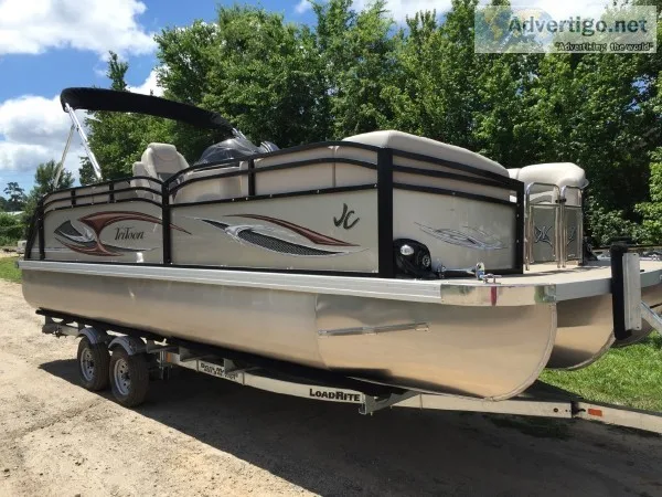2016 JC Neptoon 23 Sport DSL Tritoon w200 Suzuki. No Trailer.