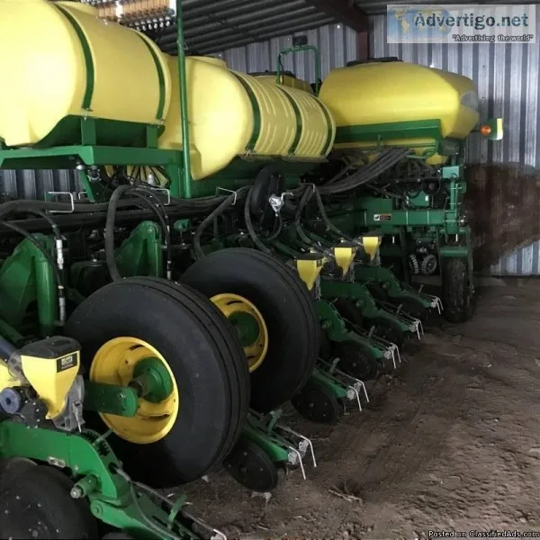 2010 John Deere 1770NT Planter