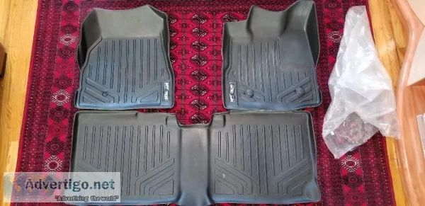 Chevrolet Equinox MAXLINER All-Weather Floor Mats and Cargo Line