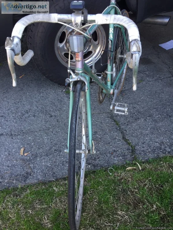 Classic Raleigh 54cm road bike