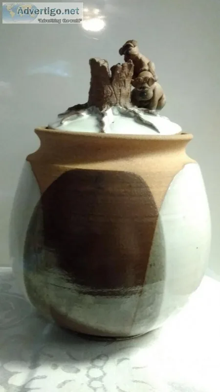 Ceramic Honey Pot Handcrafted and Painted by Anders Bear in Stum