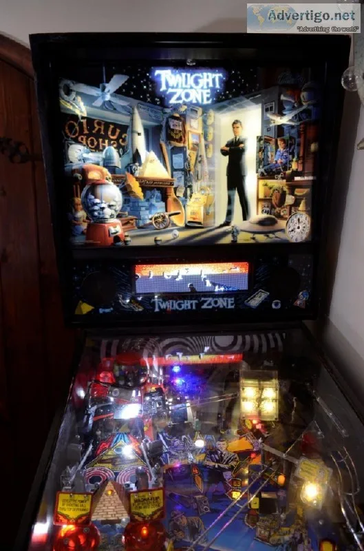 Bill Disney TWILIGHT ZONE classic pinball game