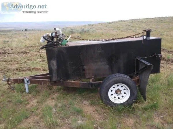 500 Gallon Fuel Trailer w Pump