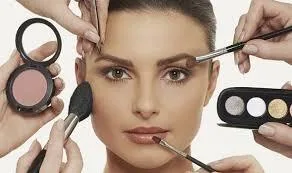 Beauty Products Always Make Great Gifts For Her