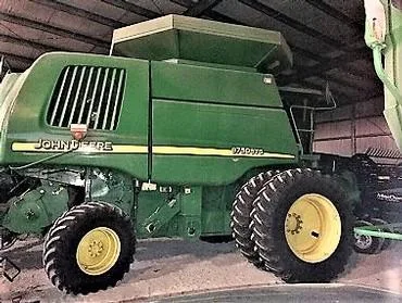 2002 John Deere 9750 Combine