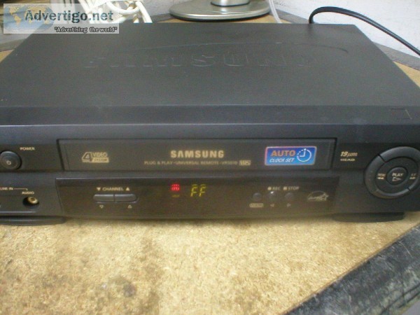 SAMSUNG 4-HEAD VCR WORKS GREAT (NO REMOTE)