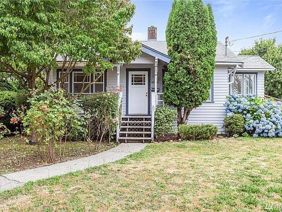 Beautiful home in a great location house for rent 2 beds 2 baths