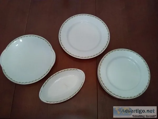 Johnson Bros China Made in England &ldquoTHE HEVELLA&rdquo