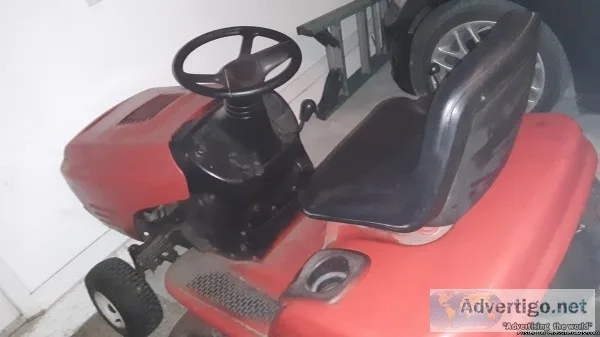 Craftsman riding lawn mower