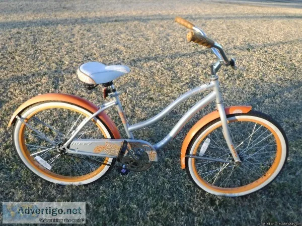 Huffy 24&quot Cranbrook Girls  Cruiser Bike with Perfect Fit Fra