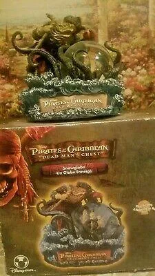 Disney Pirates of the Caribbean Davy Jones snow Globe