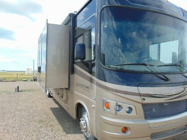 2011 Forest River Georgetown 38ft Class-A Motorhome For Sale
