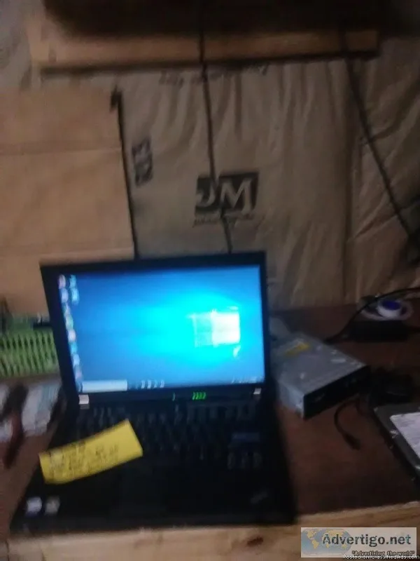 Laptop4 GB ramcore2CD RWDVD