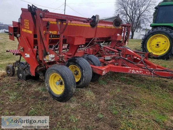 2002 Sunflower 9411 Drill