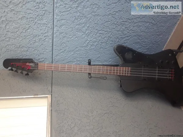 Epiphone Thunderbird Goth bass