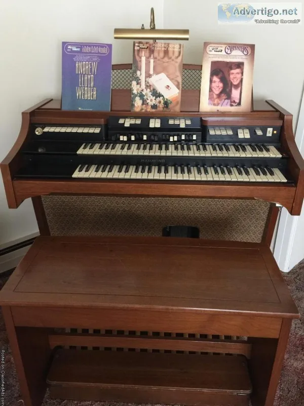 Hammond Organ