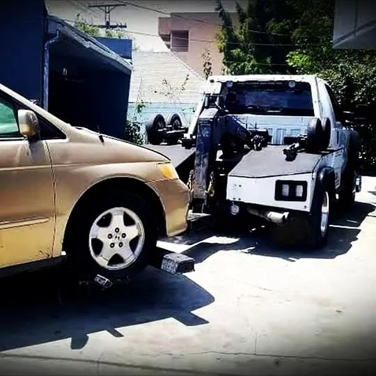 CASH FOR CARS TRUCKS  SUV FORKLIFTS