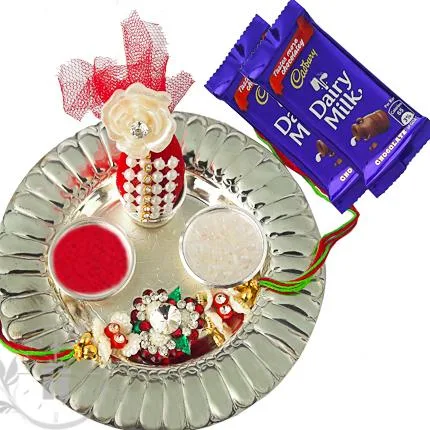 Buy Best Rakhi Gifts for Sister At Affordable Rates