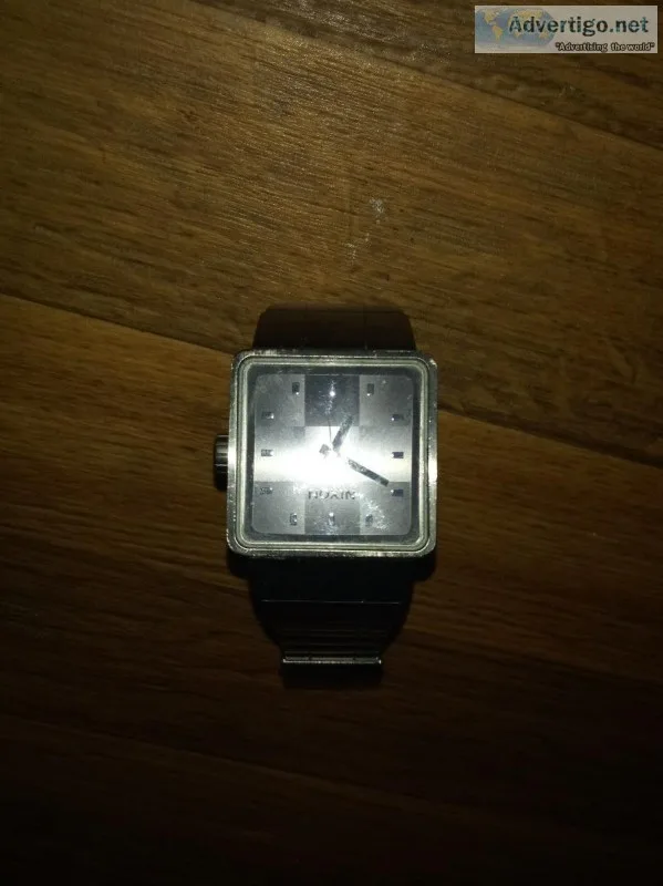 MENS NIXON WATCH- THE QUATRO