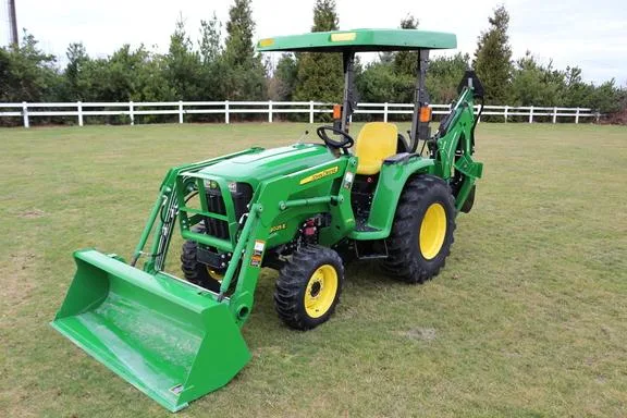 2017 John Deere 3025E