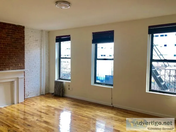 W 49th st - 2 Beds 1 Bath Apartment