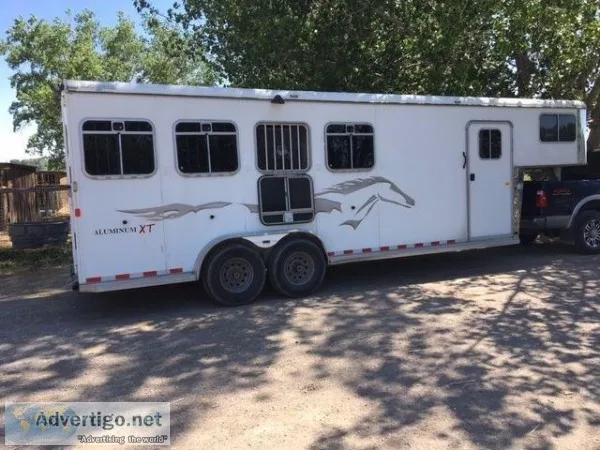2005 Logan XT 4 horse trailer