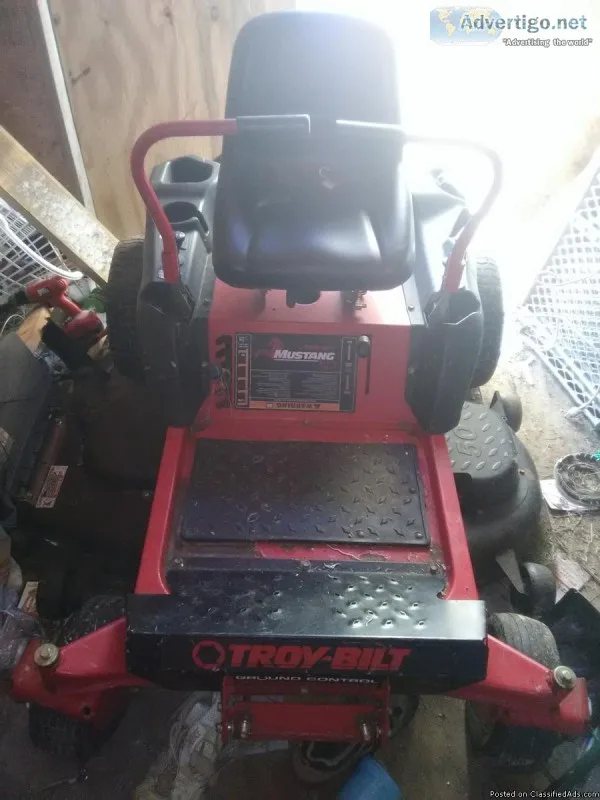 Troy-Bilt zero turn lawn mower 50in cut