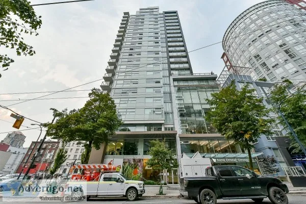Yaletown Furnished 1 Bed  Den Condo w Juliet Balcony  999 Seymou