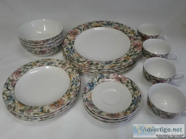 ROYAL DOULTON FINE CHINA &quotJACOBEAN&quot 5 PC. PLACE SETTING-