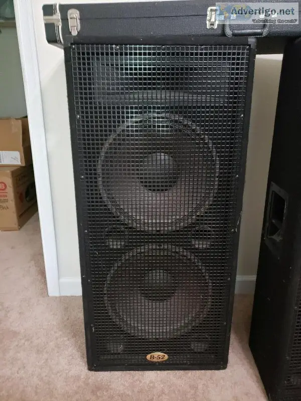 B-52 MS 1515 TWO-WAY PA SPEAKERS