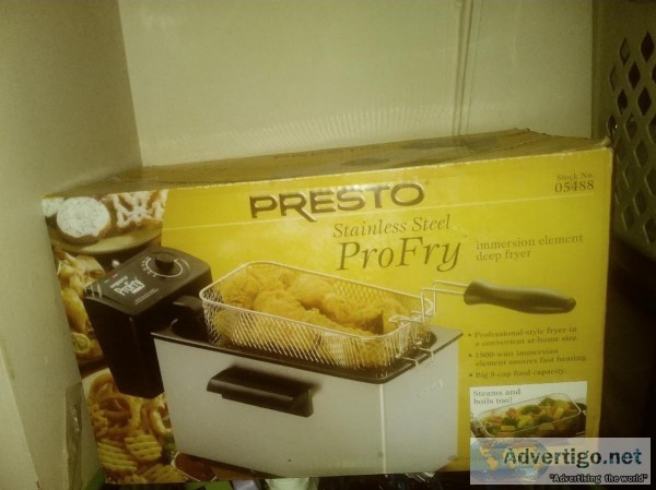 For Sale Presto Deep Fryer