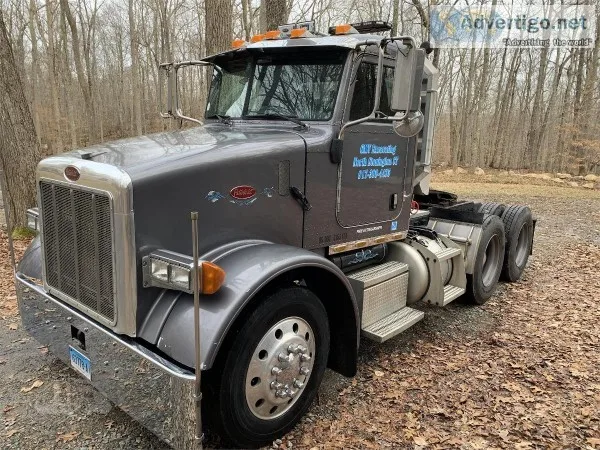 2005 Peterbilt 357 Day Cab