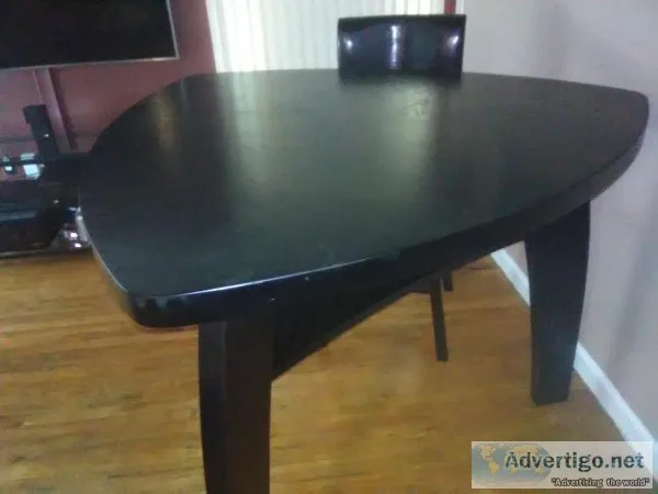 Noah Gathering Table 2 chairs 1 Bench