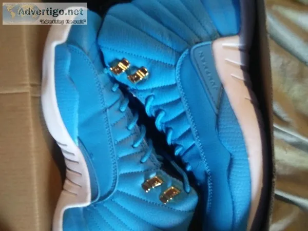 Air jordan retro 12 university blue