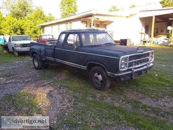 1979 Dodge D300 extended cab dually