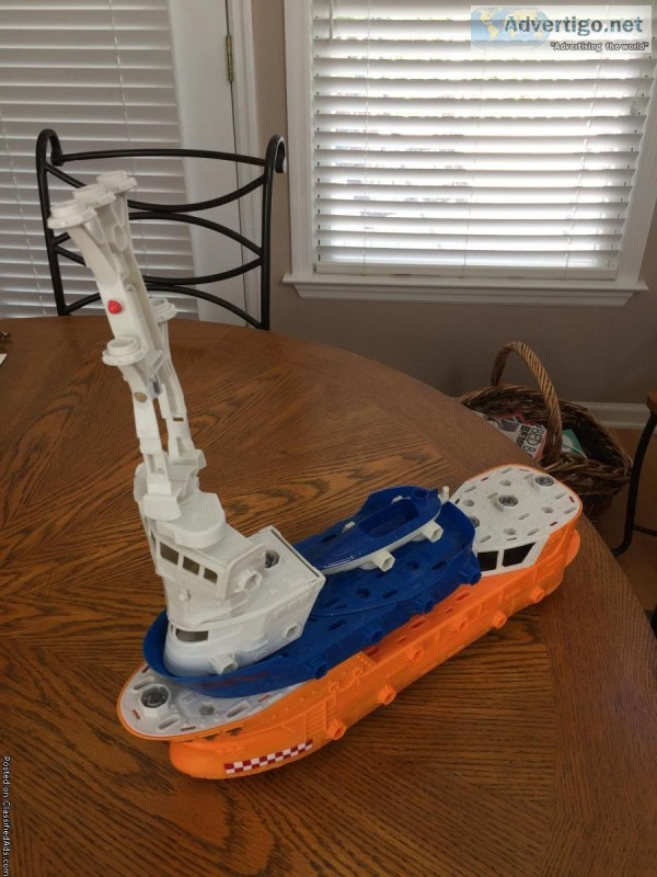 Pop-A-Part Boat on Wheels