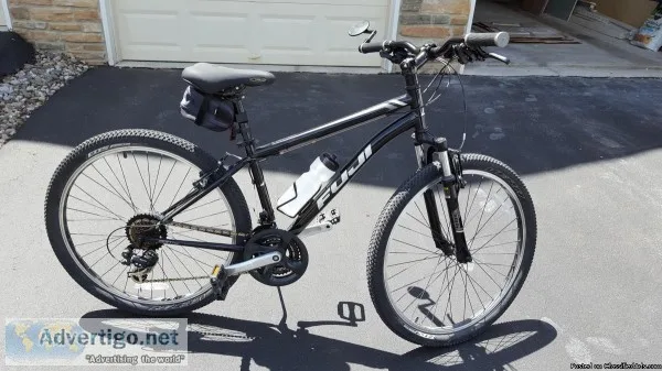FUJI Nevada Two-1 Mountain Bike.