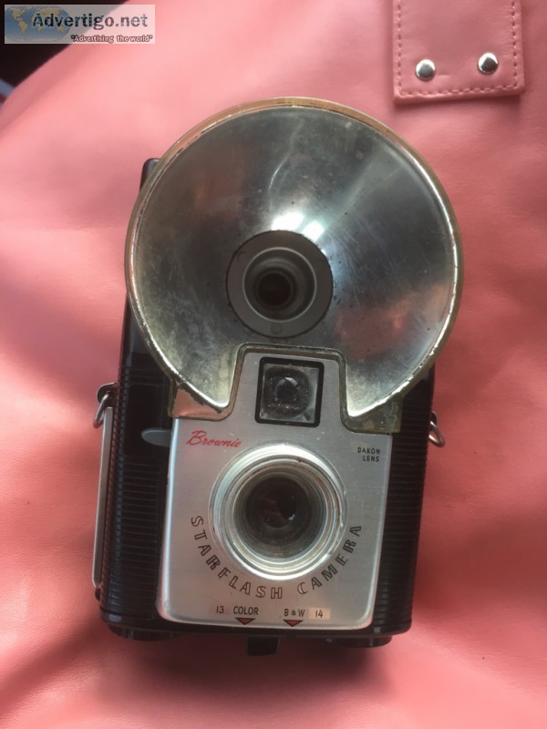 Vintage Brownie Starflash camera